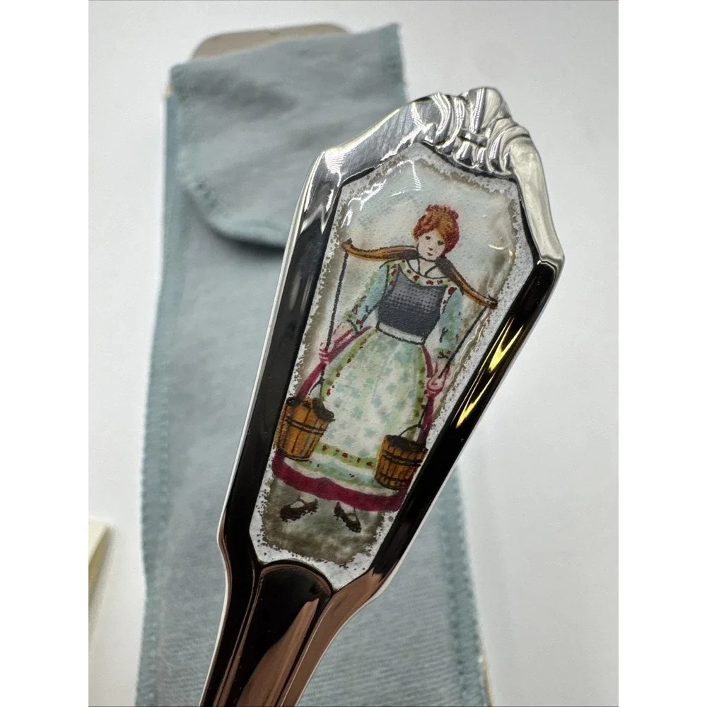 Vintage 1985 Avon Hospitality Single Spoon From Series German Milk Maiden 4.5